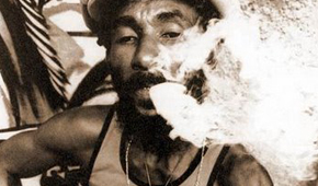 lee-perry-apolo-marzo-mini lee-perry-apolo-marzo-mini